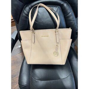 Michael Kors tote